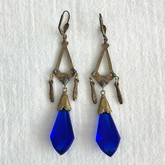 Vintage Czech Blue Glass, Brass & Rhinestone Art Deco Dangle Earrings - Picture 5 of 7
